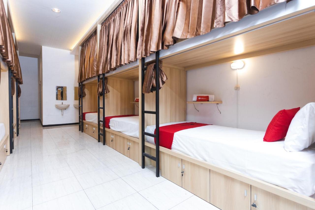 Reddoorz Hostel @ Malang City Center 2 Екстер'єр фото