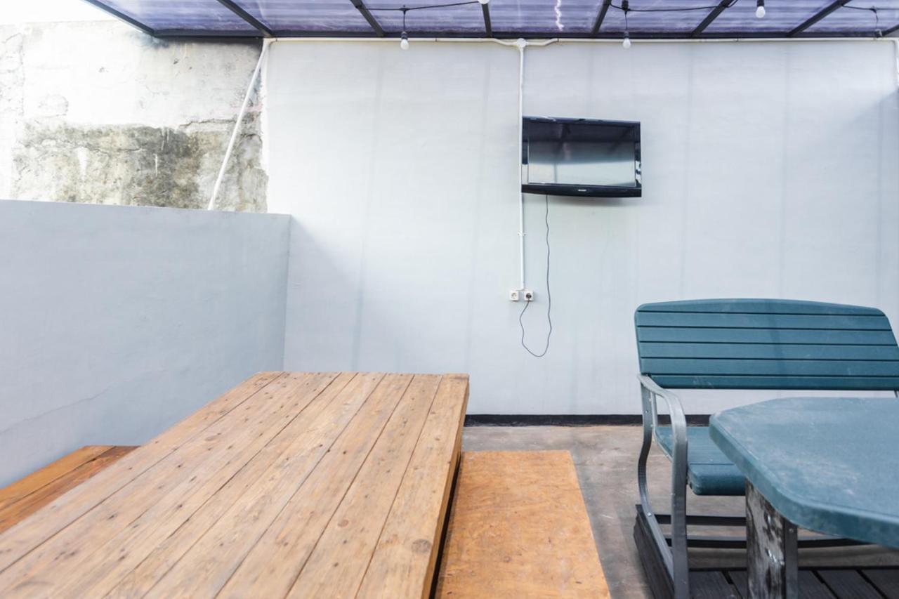 Reddoorz Hostel @ Malang City Center 2 Екстер'єр фото