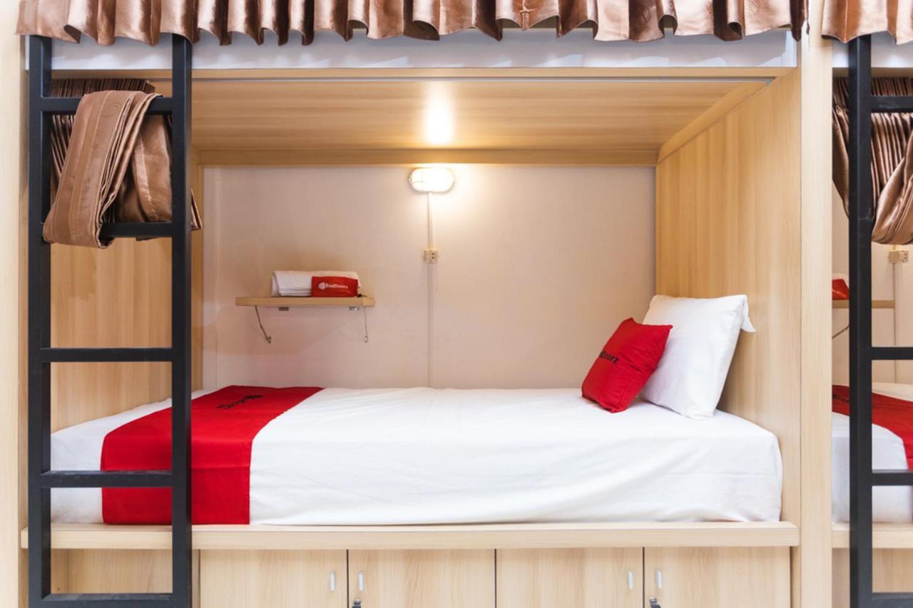 Reddoorz Hostel @ Malang City Center 2 Екстер'єр фото